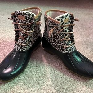 Sperry Leopard Print Winter Boots with Black and Tan